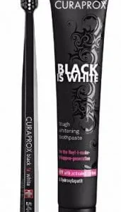 Zestaw Curaprox Black is White- szczoteczka z pastą wybielającą 90ml